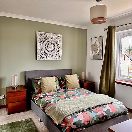 Apartment With Parking, Close To The Raigmore Hospital Inverness Ngoại thất bức ảnh